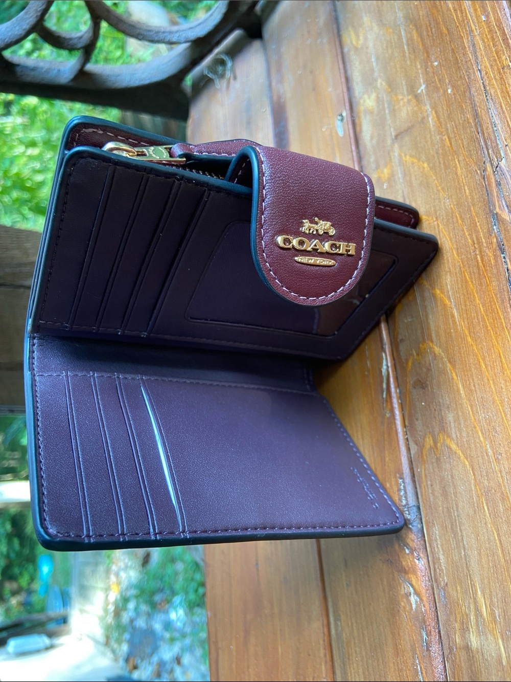 Coach leather wallet - Picture 2 of 6